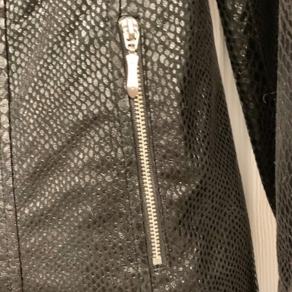 TanJay Black Faux Reptile Jacket - Size 8 - Picture 8 of 9